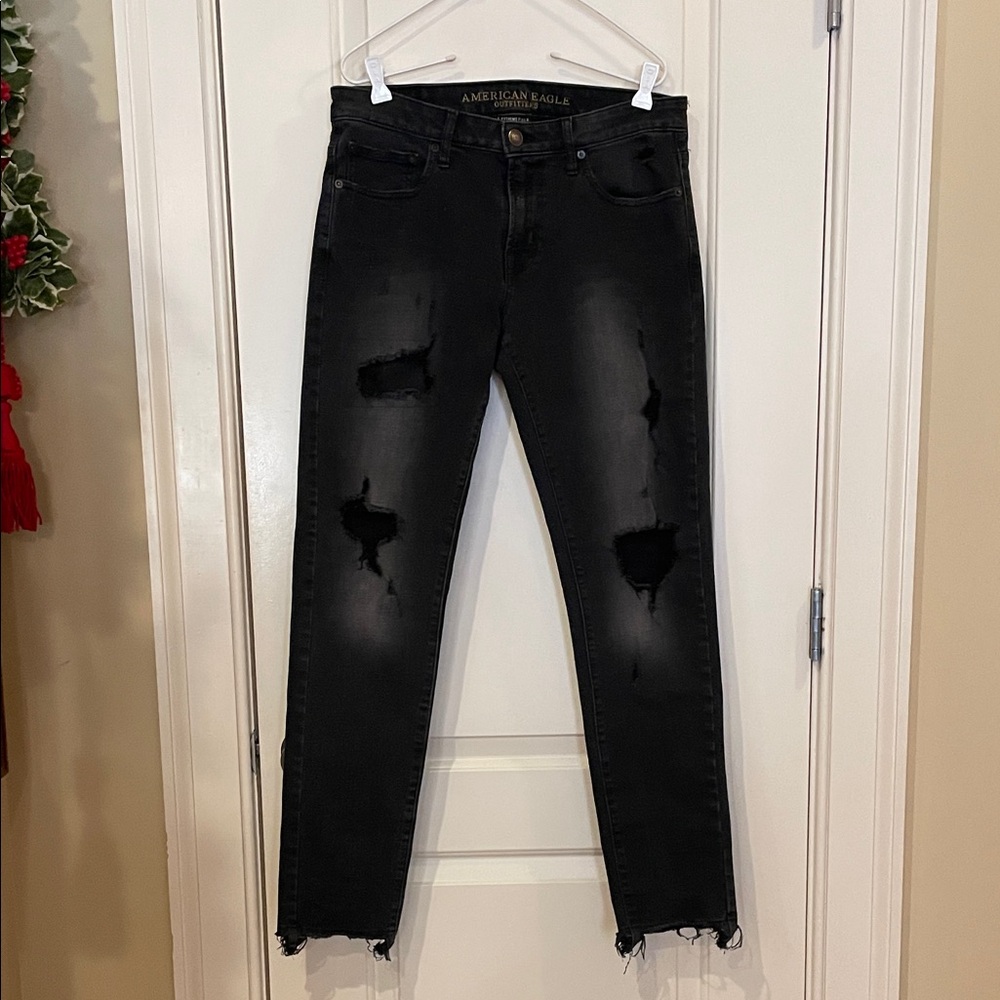 American Eagle Outfitters Men's Distressed Black Skinny Jeans